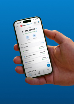 Slika prikazuje mobilni telefon. Na zaslonu je mobilna aplikacija Triglav Investments.