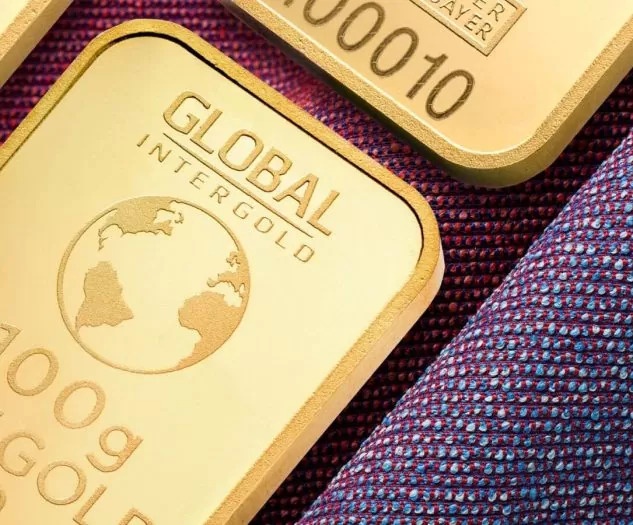 Slika 100-gramskih zlatih ploščic